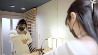 继母出轨被儿子发现，为了堵住儿子的嘴，只有用自己的身体犒劳他了